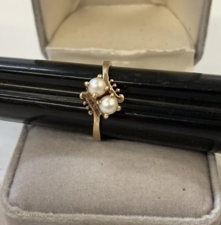 10kt Gold & Pearl Size 6 Ring