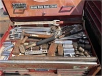 Contents of snap on tool box