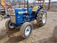 Universal 300 UTD tractor