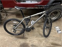 Cannondale F7 aluminum 26 inch mountain bike with