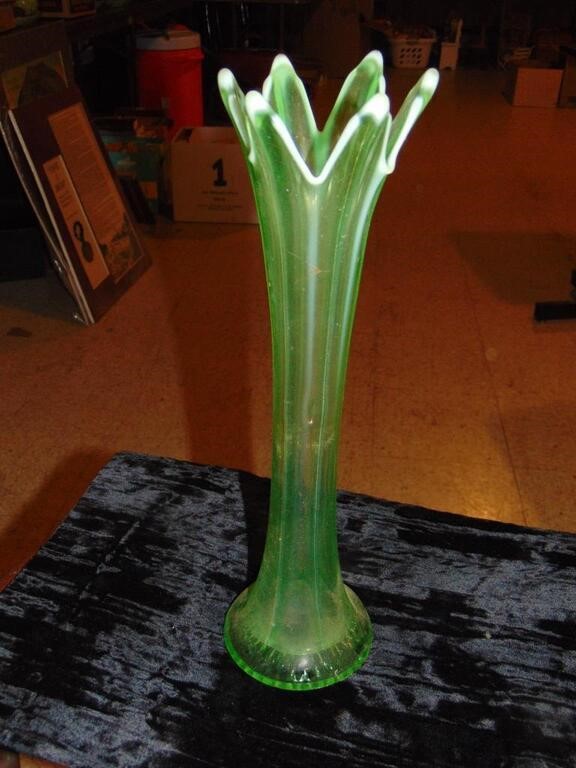 Art Glass Swung Vase