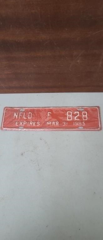 Newfoundland Carrier/ Topper Plate 1985.