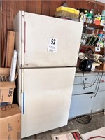 Ge Refrigerator(Garage)