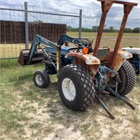 1980 FORD 1700 DIESEL TRACTOR