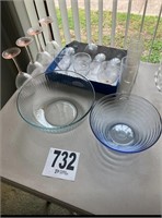 Glass Ware & 2 Bowls(Room 3)