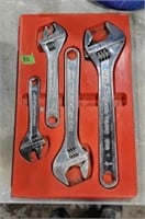 Snap on crescent wrench set