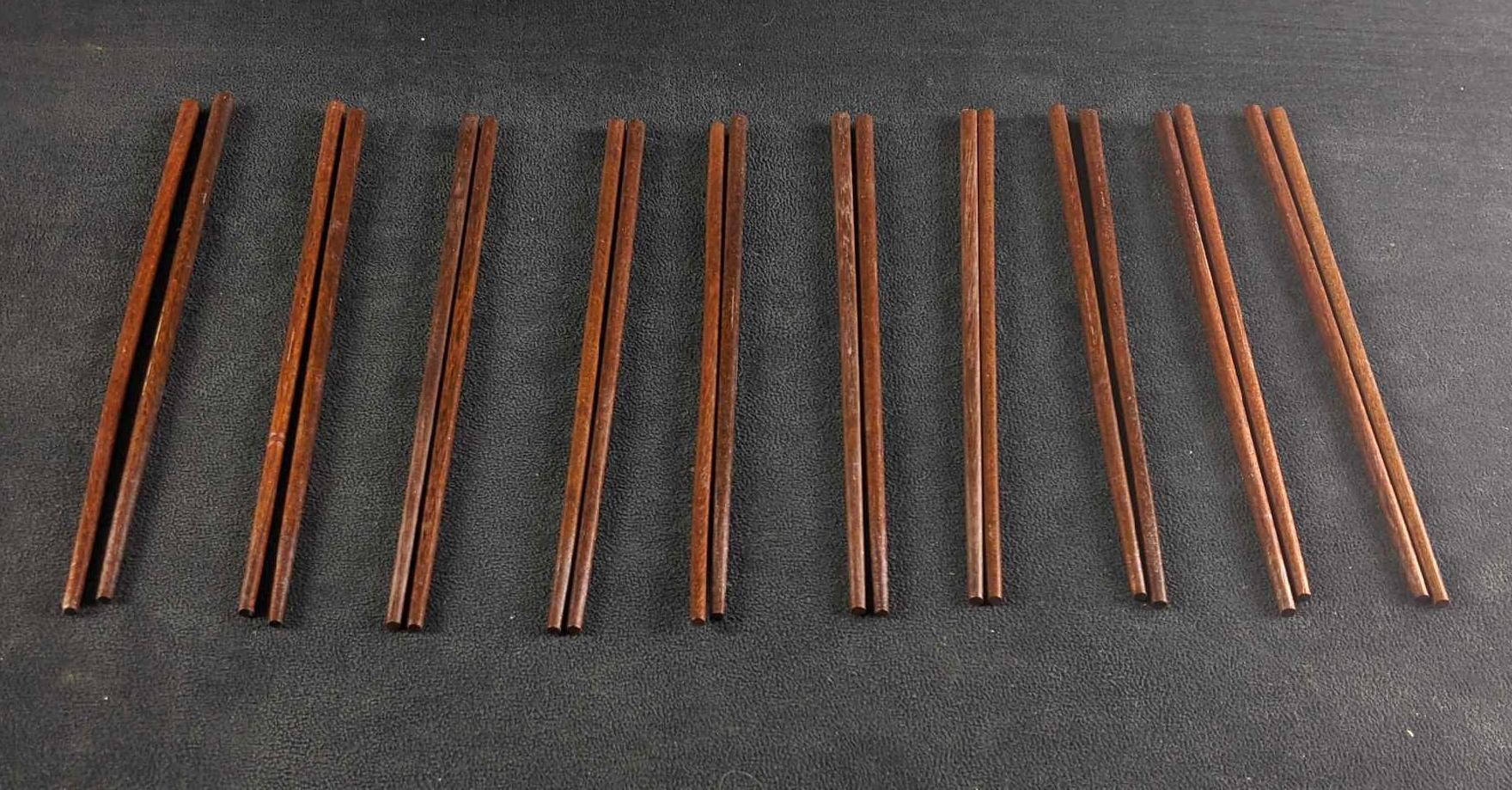 10 Pairs of Wooden Chopsticks