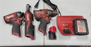Milwaukee drill set, ratchet, 2 batteries and