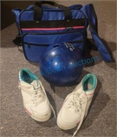 Vintage women's bowling bag, shoes and