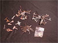 Group of vintage keys including skeleton, plus