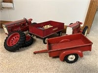 Tru Scale Tractors and wagons