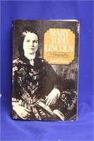 Softcover Book: Mary Todd Lincoln