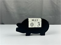 Pig figural calendar