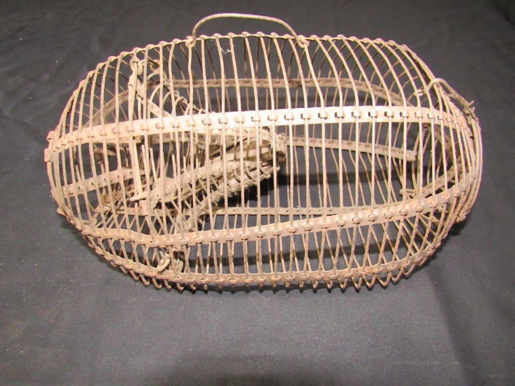 Vintage wire mouse trap