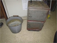 conservo & gray granite bucket