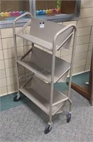 Library cart. 43×29×17.