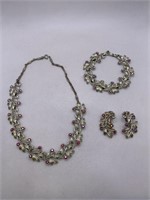 VINTAGE NECKLACE , BRACELET &  CLIP ON EARRINGS