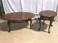 Queen Ann Style Oval Living Room Table Set