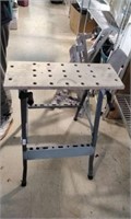 Folding Clamping Workbench with Movable Pegs