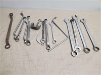 Assortment of Wrenches 11/16 to 1"1/4