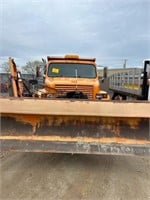 1992 International Truck Plow with Dump - Orange