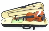 Childrens Violin W/ Case & Bows