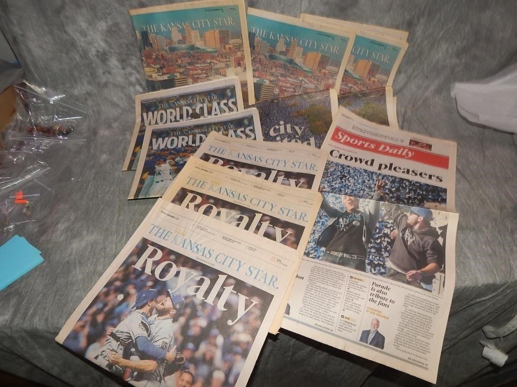 2015 KC ROYALS World Series NEWSPAPERS