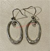Pair of Silver Colored Dangly Earrings (Madison)
