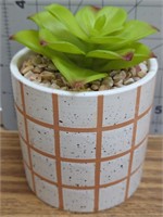 Potted artificial plant