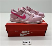 NIKE DUNK LOW SHOES (PS) - SIZE 2.5Y