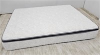 QUEEN SIZE MATTRESS WITH REMOVABLE COVER