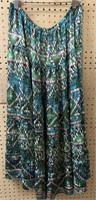 Jaclyn smith Size large skirt