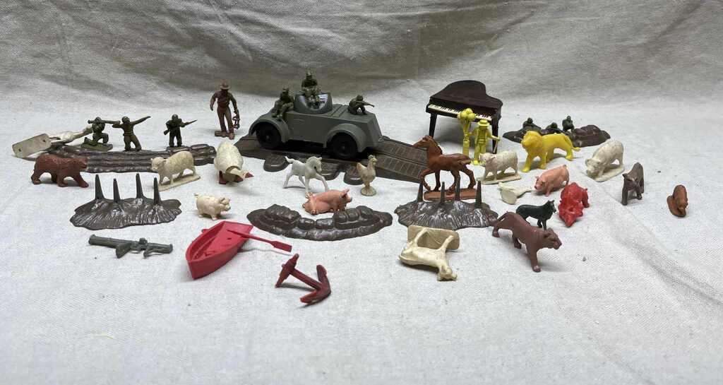 Miniatures Military Men & Animals
