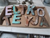 10 WOOD LETTERS