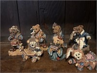 7 Boyd's Bears & Friends Figurines
