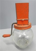 Kitchen grinder. Measures: 6.25" Tall.