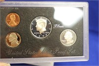 A 1998 US Mint Silver Proof Set