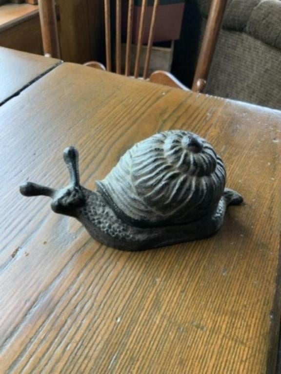 Cast iron snail box