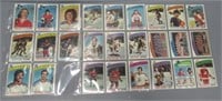 (44) Piece lot 1977 Topps hockey cards. Hall of