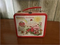 Strawberry Shortcake lunch box