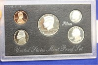 A 1998 US Mint Silver Proof Set