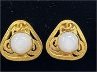 Vintage Chanel clipon earrings