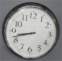 Battery operated wall clock. Measures: 23"