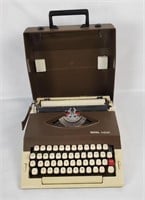 Vtg Royal Safari Portable Typewriter