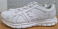 New tennis shoes size 7