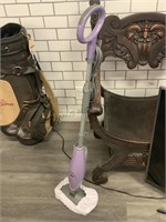 Shark - light and easy steam mop. Lavender.