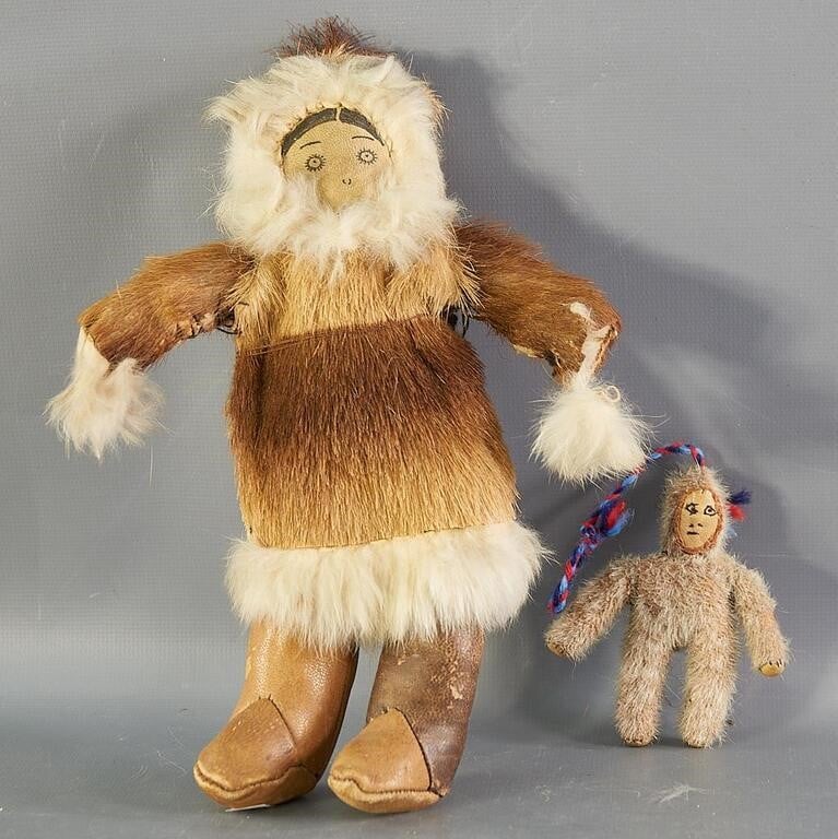 Inuit Mother and Child Dolls