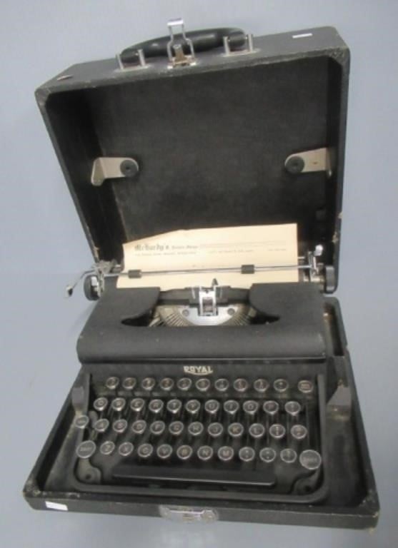 Vintage Royal typewriter in hardcase.