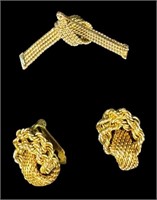 GOLD PIN AND EARRINGS SET