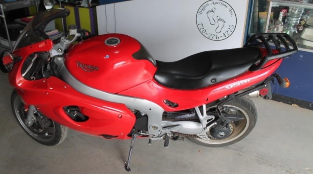 2002 Triumph Sprint Motorcycle 955i